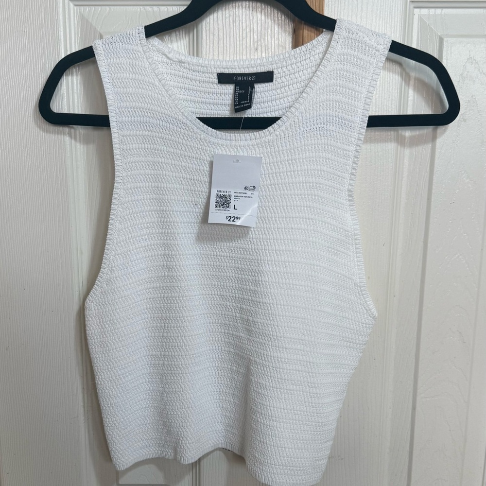 Forever 21 White Knit Crop Tank Size Large NWT